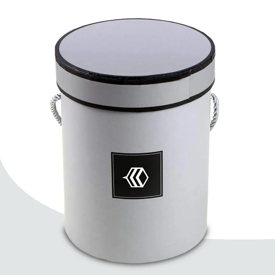 round cardboard boxes with lids