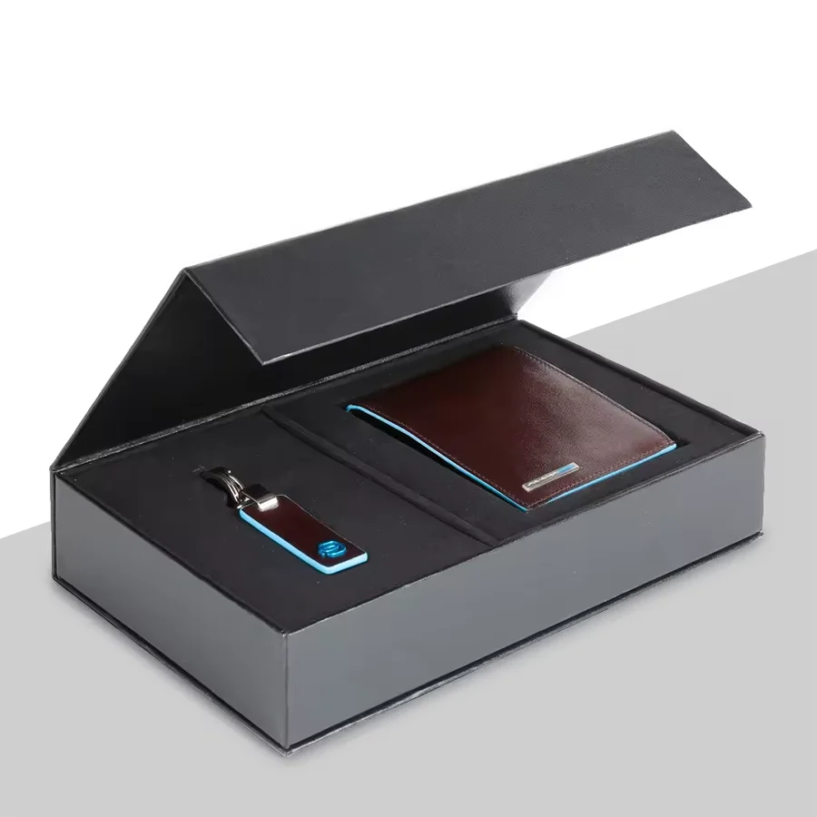 wallet packaging