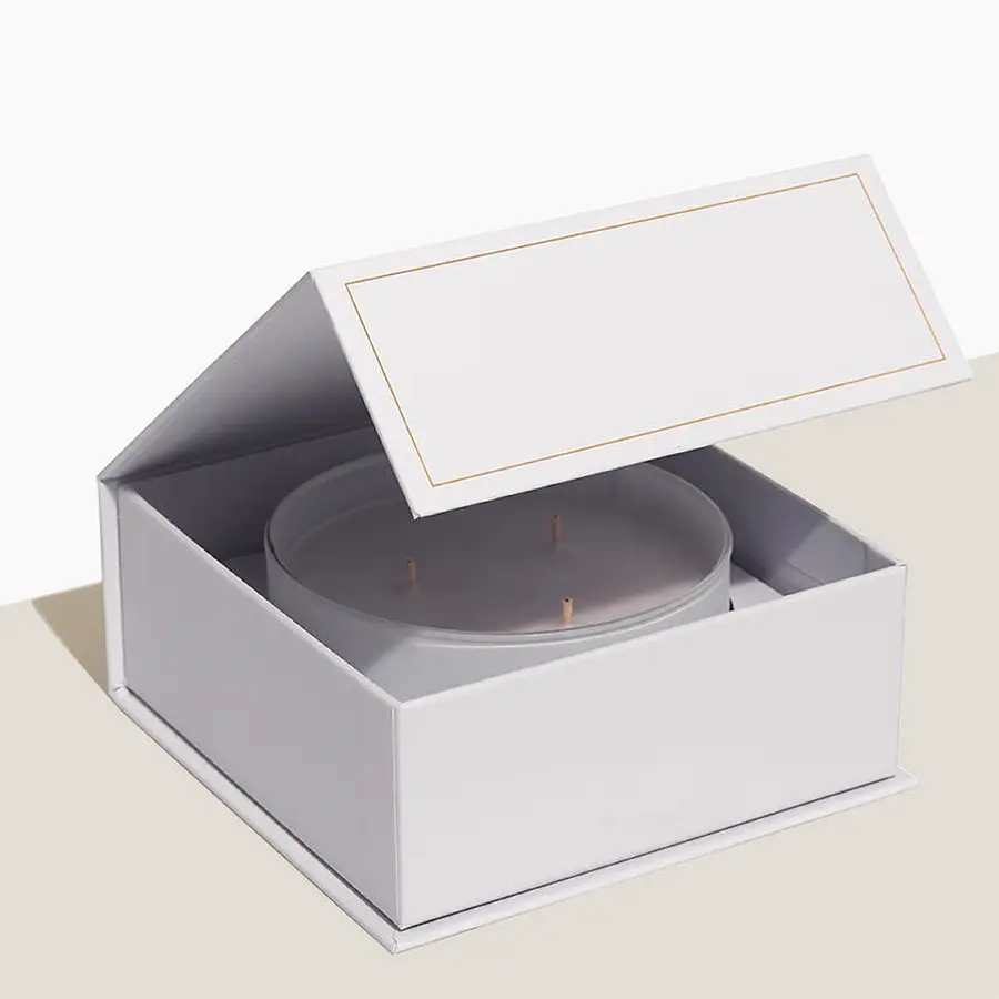 white-magnetic-gift-boxes