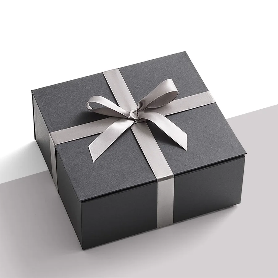 black-gift-boxes-with-lids
