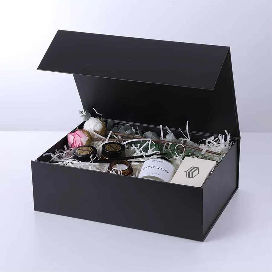 black-gloss-gift-boxes
