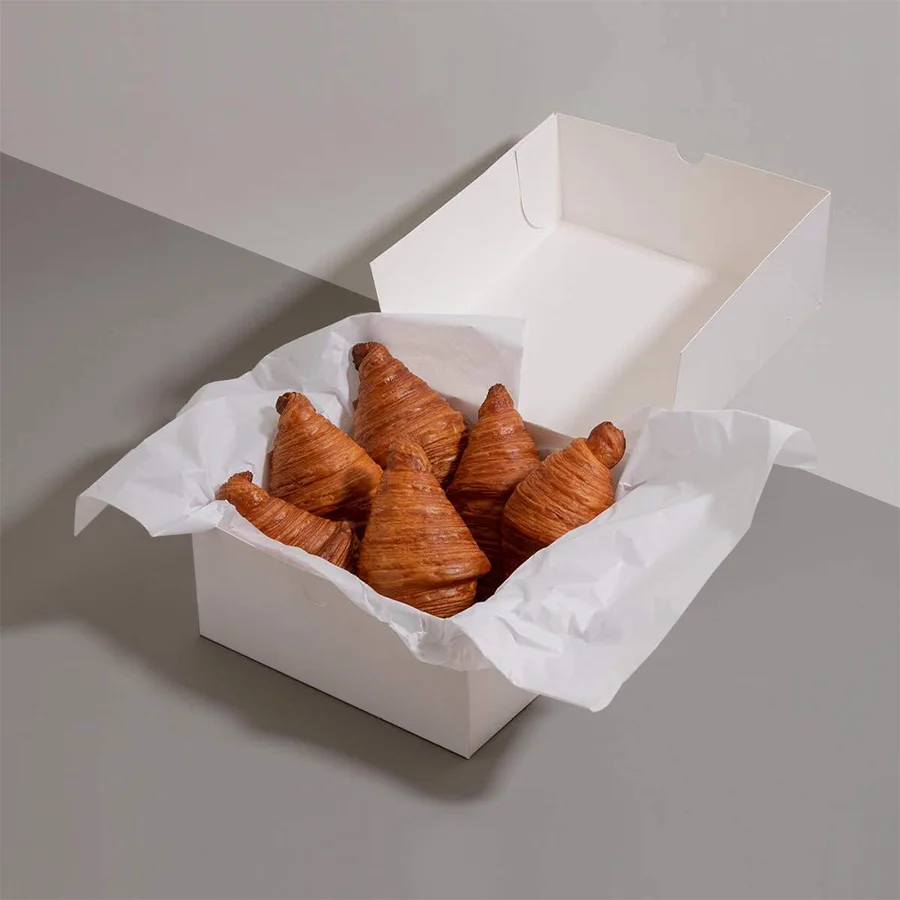 white-boxes-for-croissant